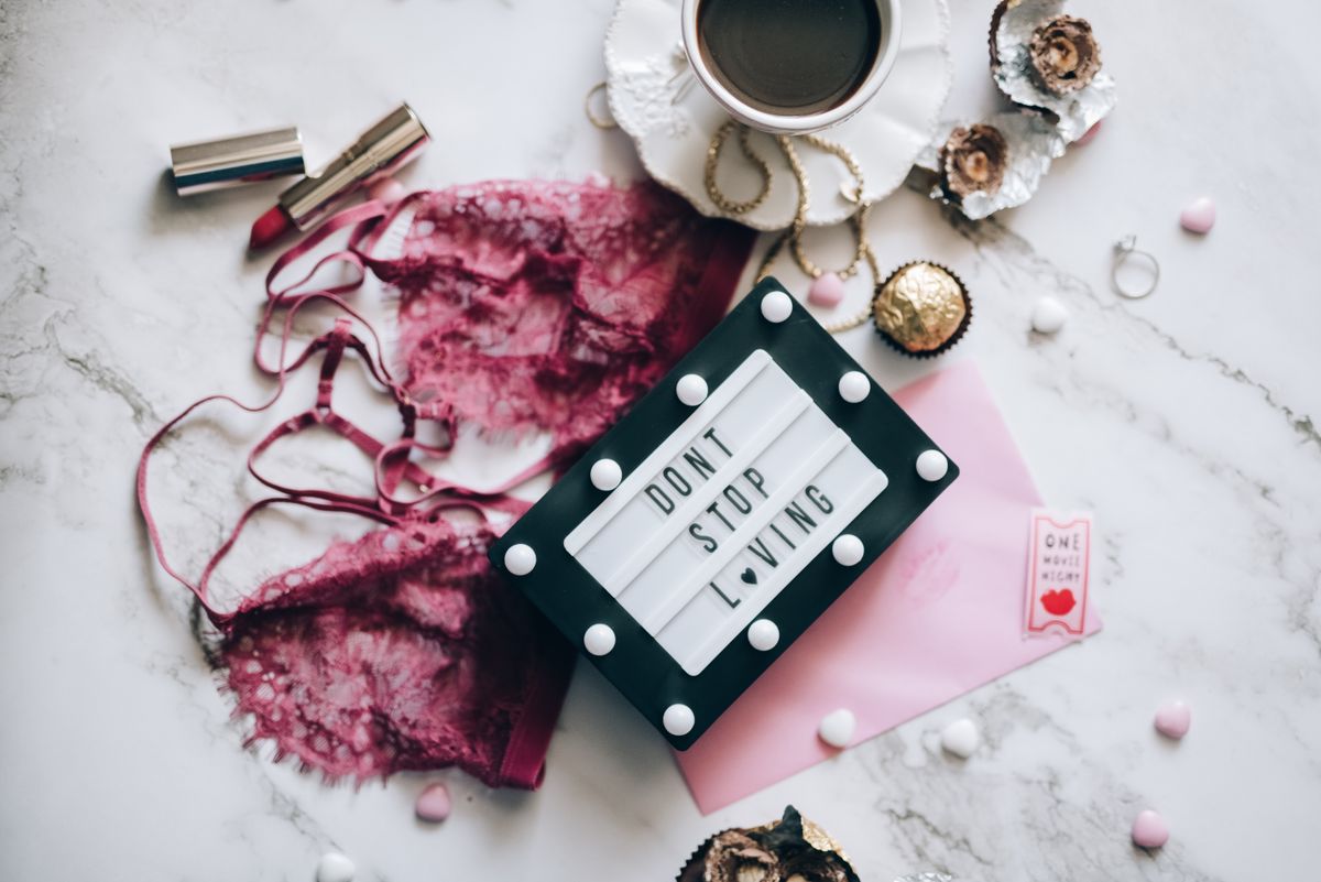 A soft flat-lay of lingerie, a calm reminder that breast spillage is a quick fix