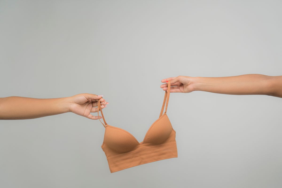 Best Bras for a Heavy or Large Bust — Complete Guide